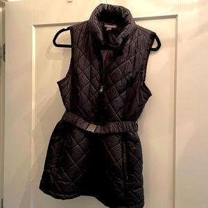 A pea in the pod maternity quilted vest.